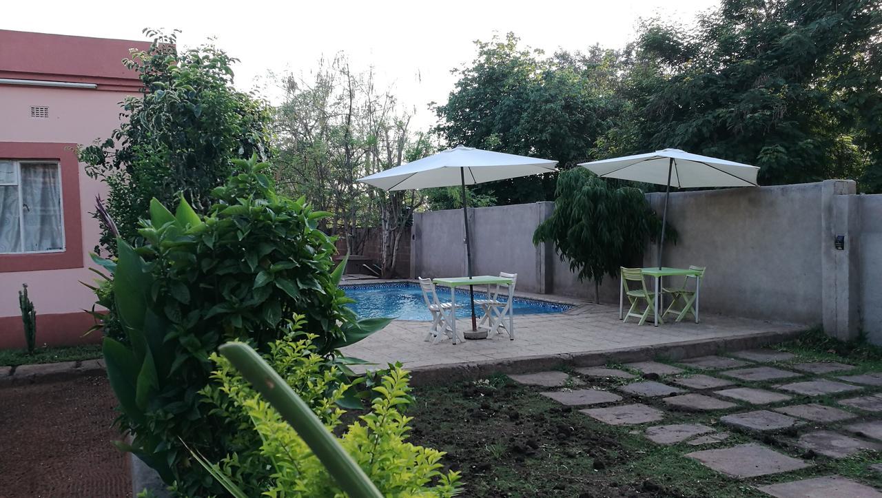 Lepatino Bed & Breakfast Livingstone Extérieur photo
