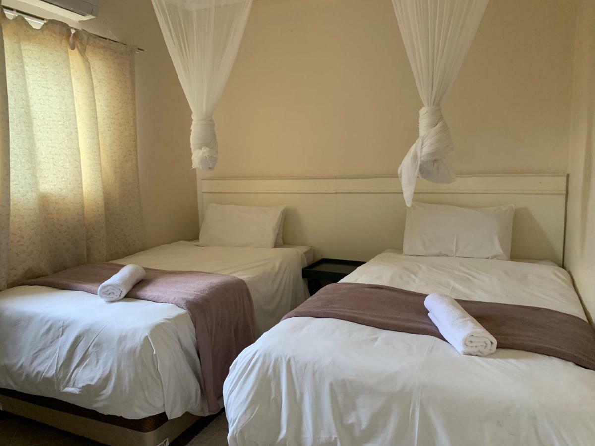 Lepatino Bed & Breakfast Livingstone Extérieur photo
